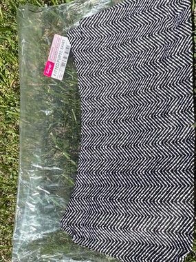 Striped Herringbone Fitted Skirt - Black & White